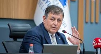 Cemil Tugay CHP'den İstifa Etti
